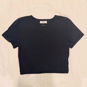 ARITZIA BABATON original contour crew cropped tee